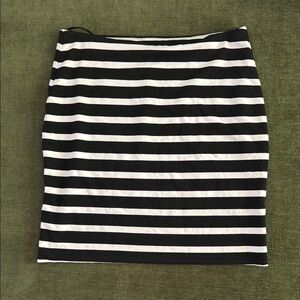 Torn by Ronny Kobo Black and White mini skirt sz L